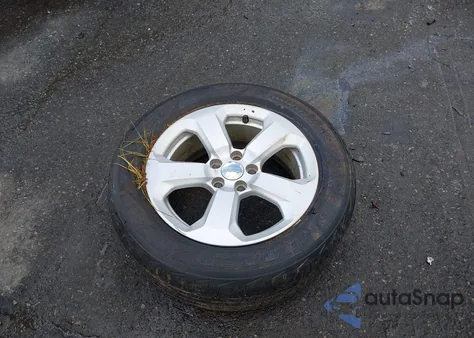 2018 Jeep Compass Latitude 4X4 из США, поврежденный, VIN 3C4NJDBBXJT320472